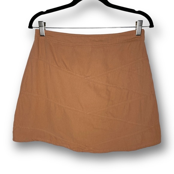 Altard State Juniors Large Tan Criss Cross Stitch Detail A Line Mini Skirt $50 - Picture 1 of 11